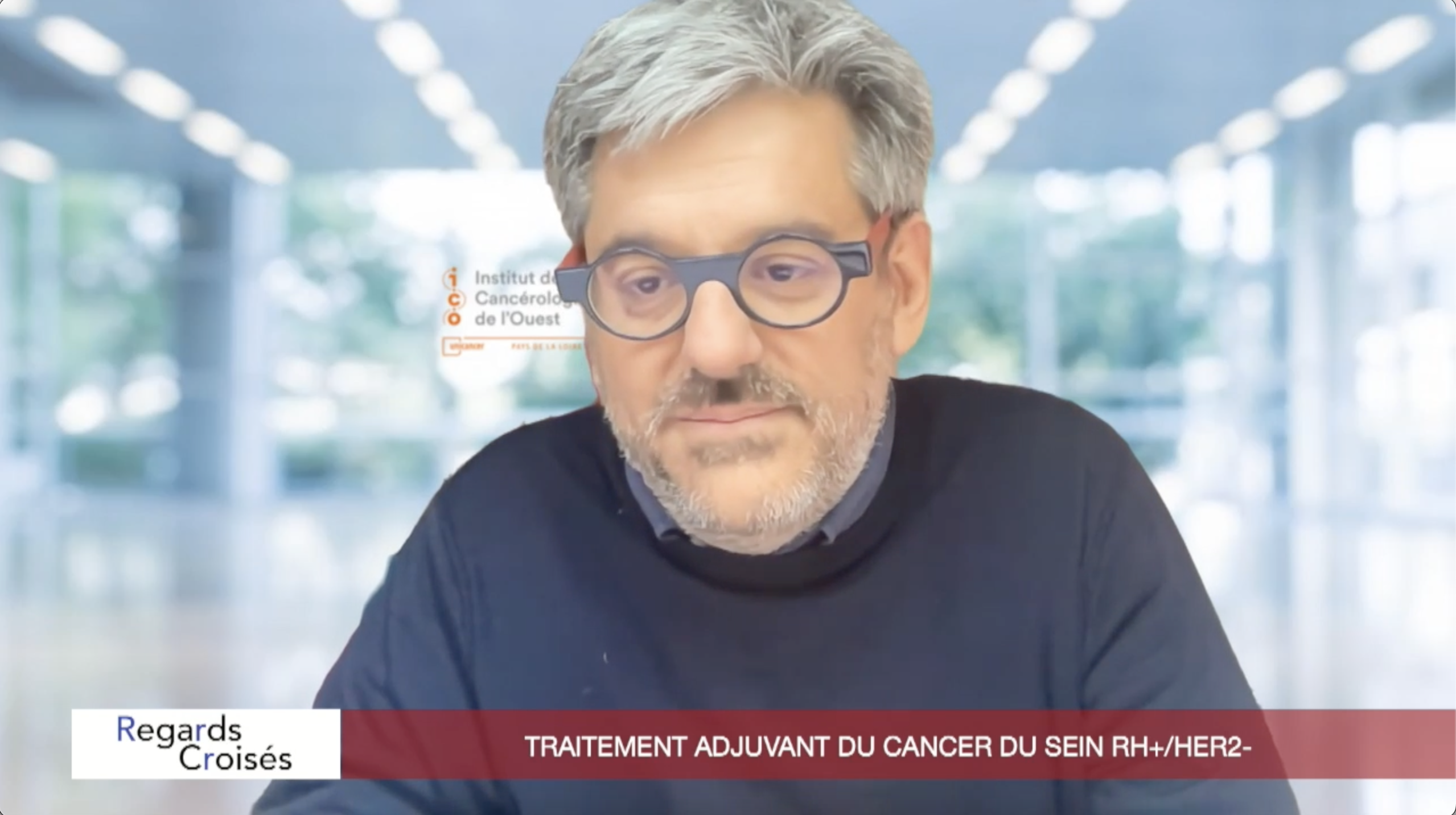 Regards Croisés Cancer du sein RH+/HER2- et traitement adjuvant avec le Pr Mario Campone